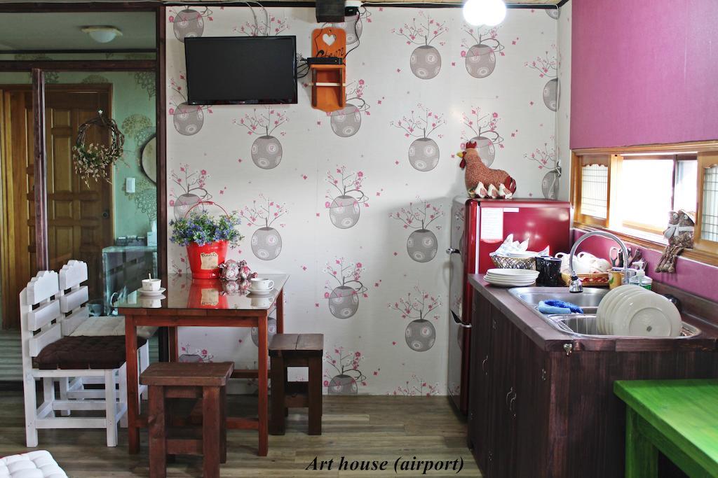 Jeju Airport Mira Guesthouse Exterior photo